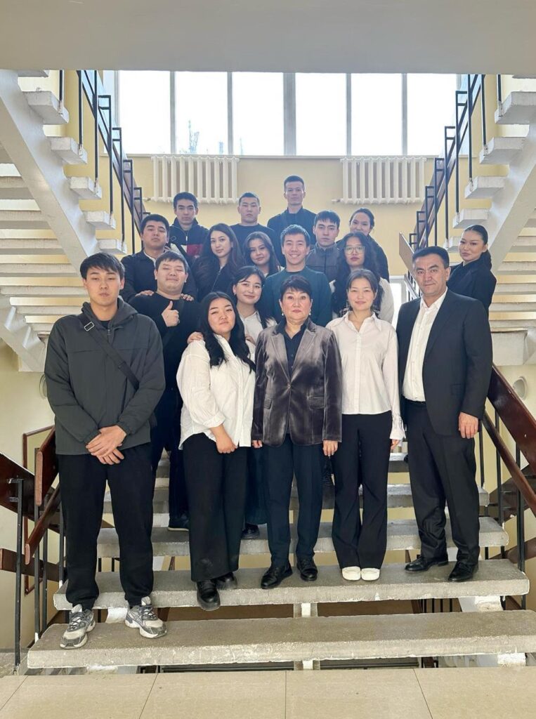 Kunaev University Associate Professor Delivers Guest Lecture on Customs Affairs at Jusup Balasagyn Kyrgyz National University