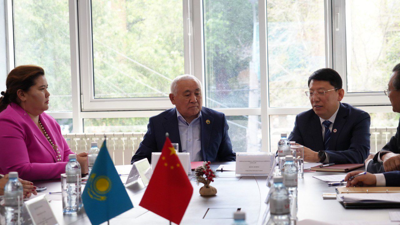 Visit of the Delegation from China University of Political Science and Law to Kunaev University