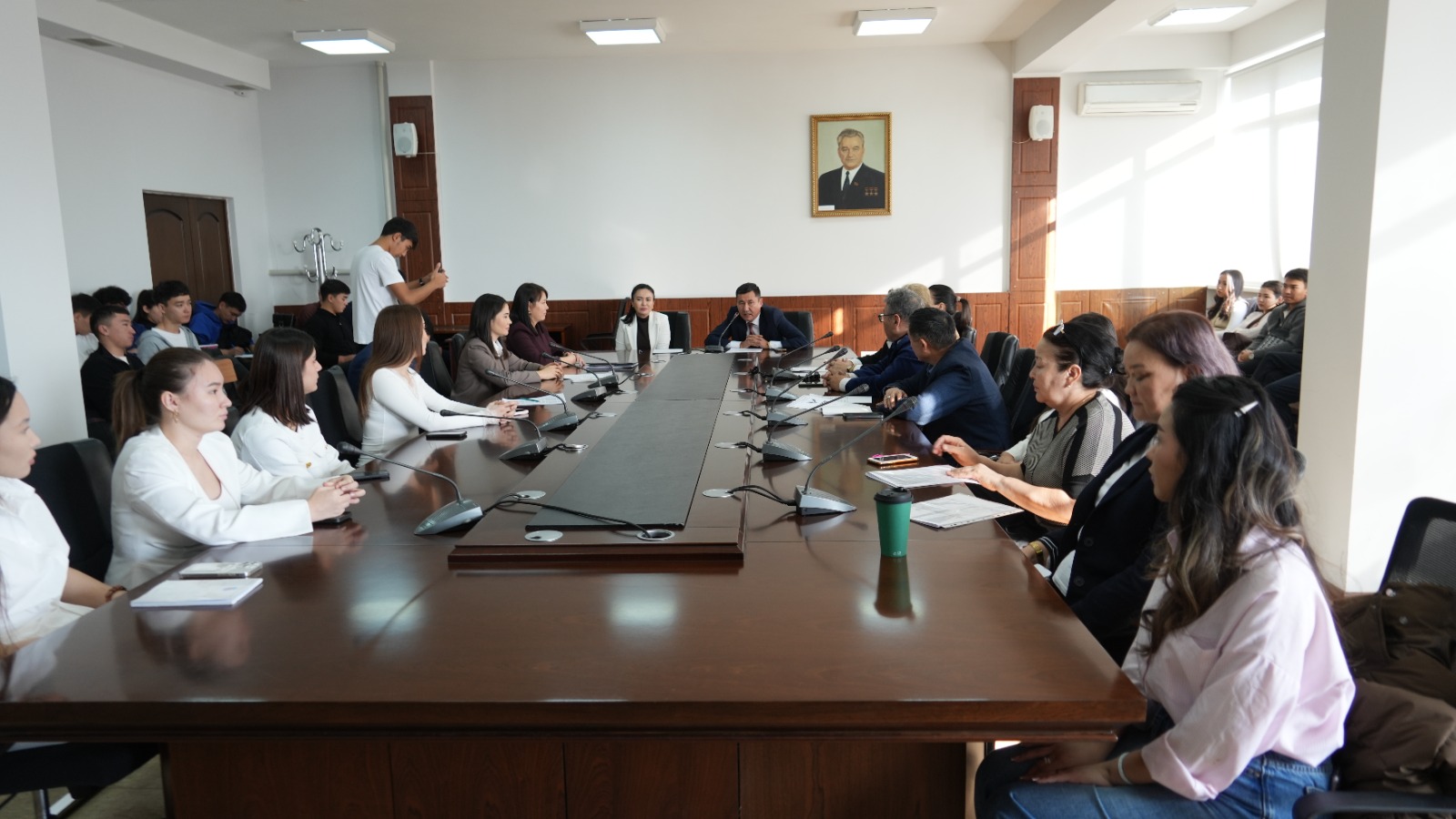 Today at Kunayev University an international roundtable on “The ideology of law and order in the digital age: preventing cyber threats and providing legal education to youth”