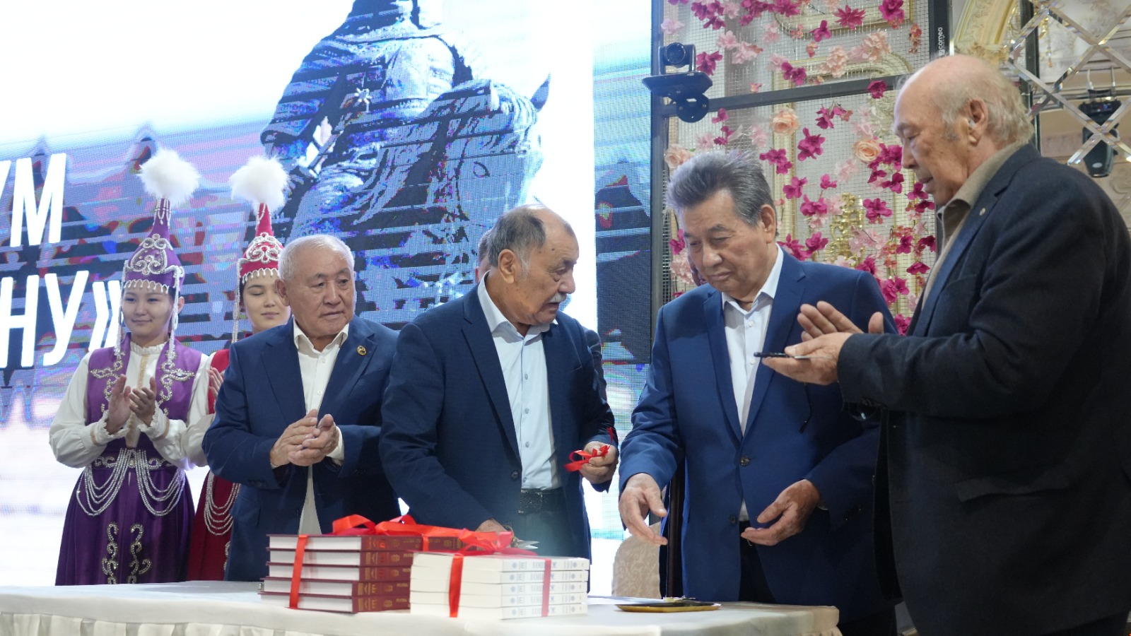 International Symposium Honoring General Mukali Held at D. Kunaev University.