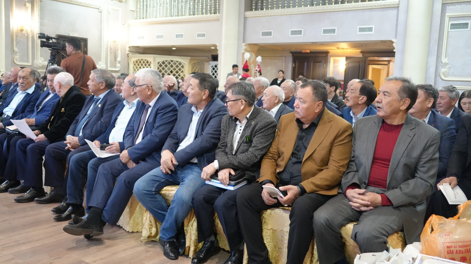 International Symposium Honoring General Mukali Held at D. Kunaev University.