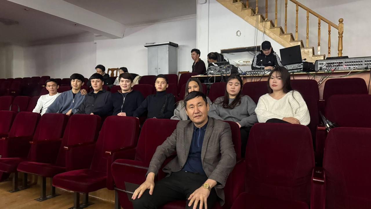 Kunayev University Students Attended the “Kara” Theatre Performance.