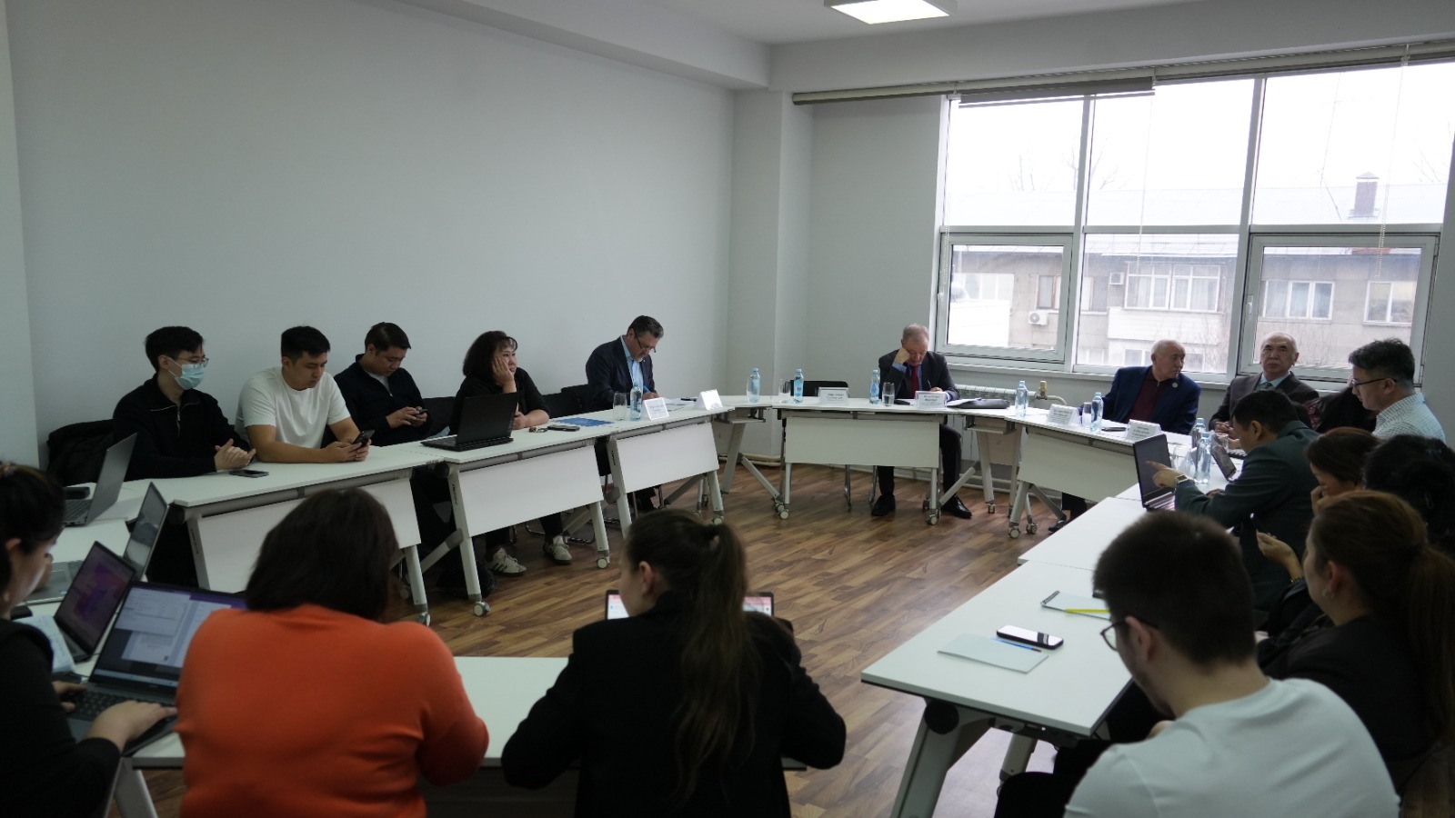 Professor Zhalairi Ömiräli Shakarapuly at Kunaev University will hold a scientific and methodological seminar on the topic: “Methodology for Researching