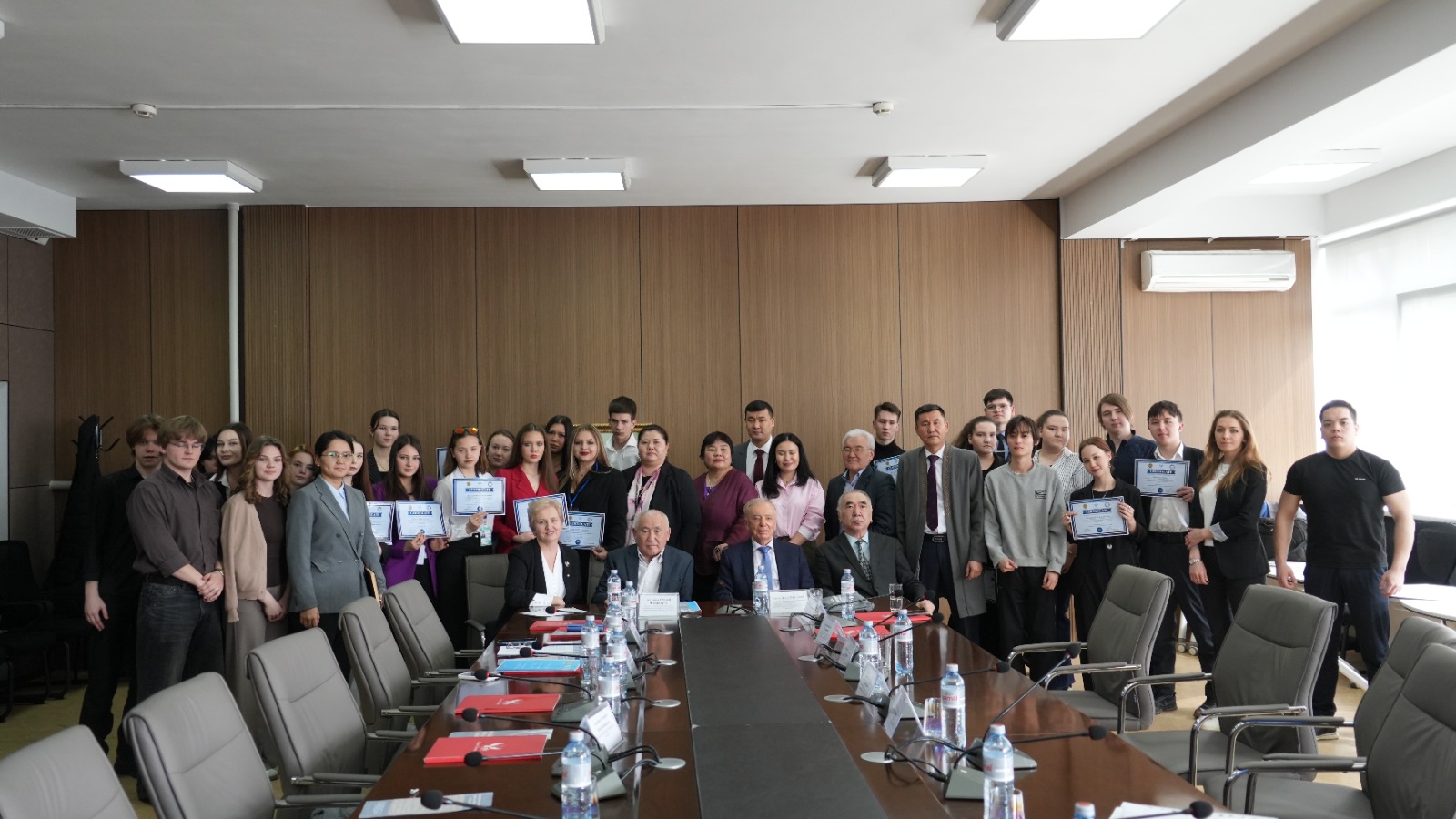 International round table on the topic: “Drug-related crimes and the limits of punishment”, held within the framework of the principle of “Law and Order.”