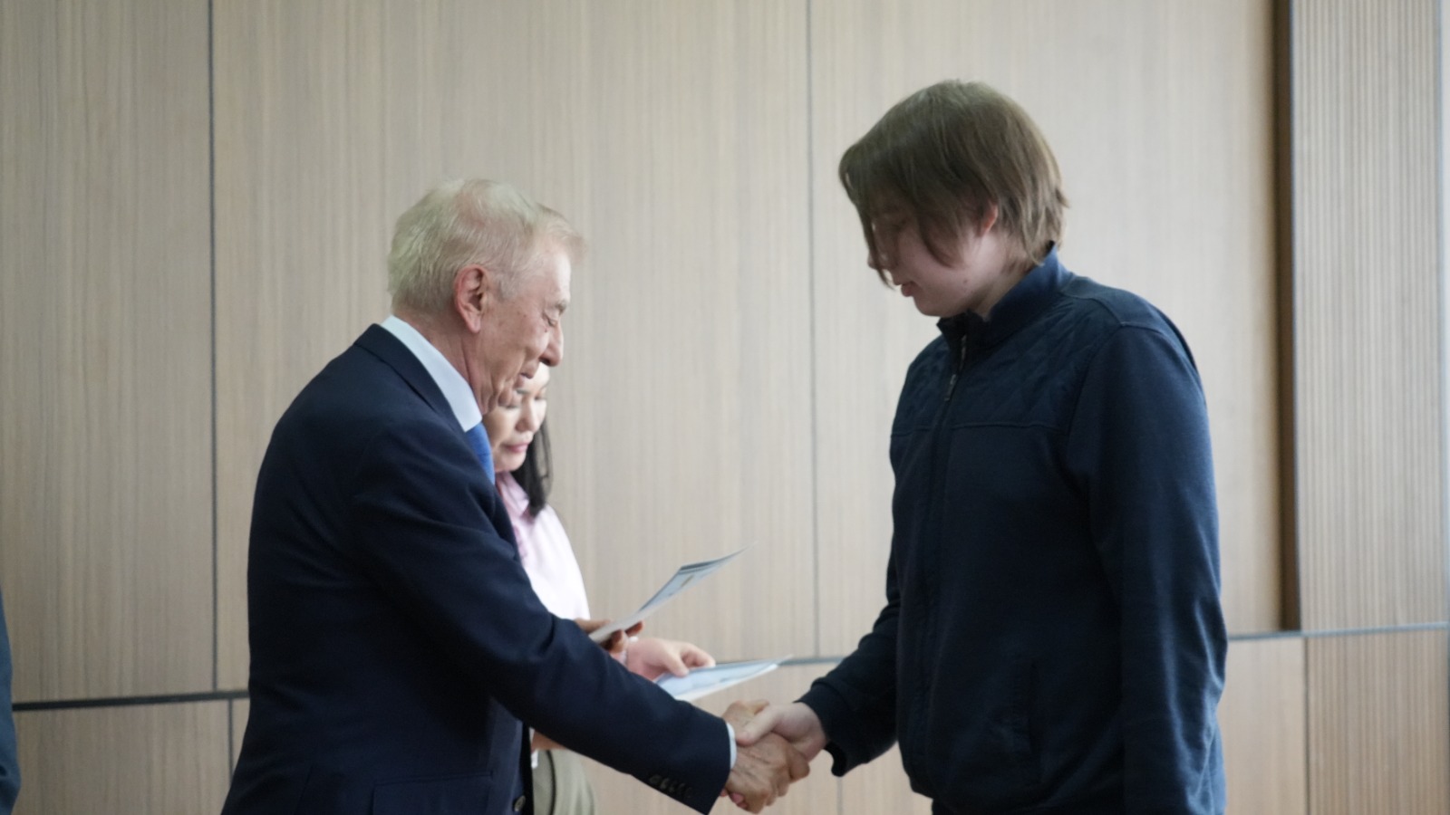 International round table on the topic: “Drug-related crimes and the limits of punishment”, held within the framework of the principle of “Law and Order.”