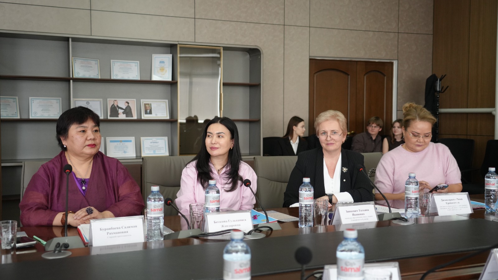 International round table on the topic: “Drug-related crimes and the limits of punishment”, held within the framework of the principle of “Law and Order.”