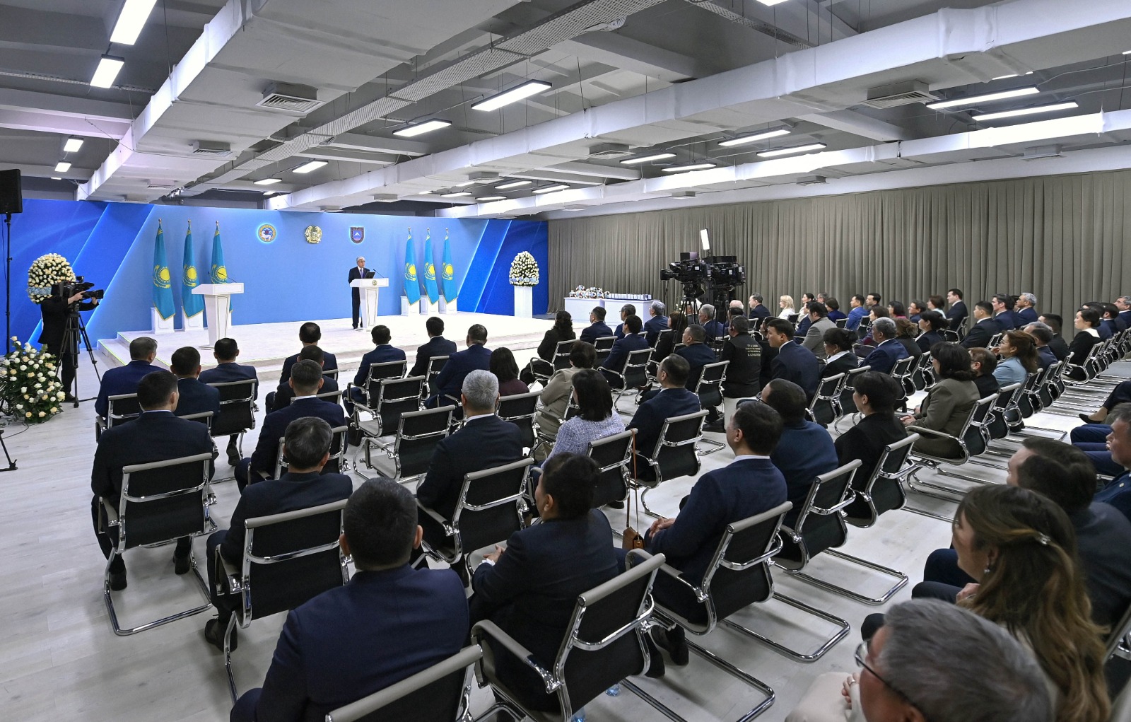 Ömiräli Shakarapuly, took part in a meeting between the Head of State, Қасым-Жомарт Тоқаев, and the scientific community held at Al-Farabi Kazakh National University.
