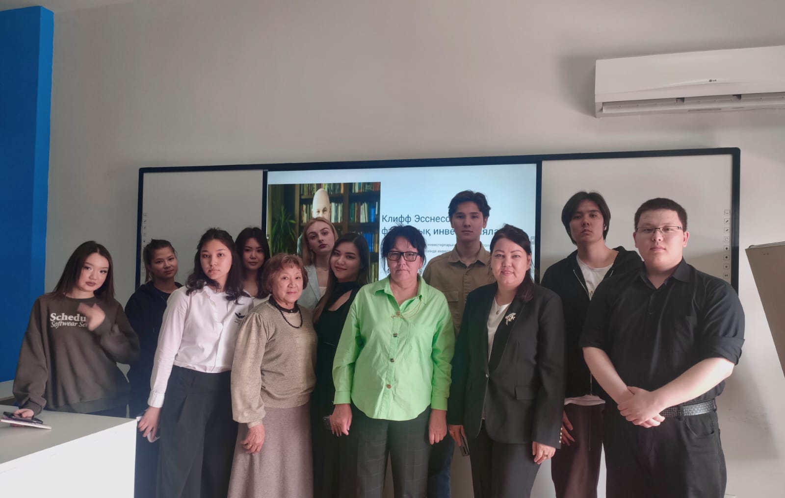 On April 6, the direction of training" business and management "held a master class on the topic"