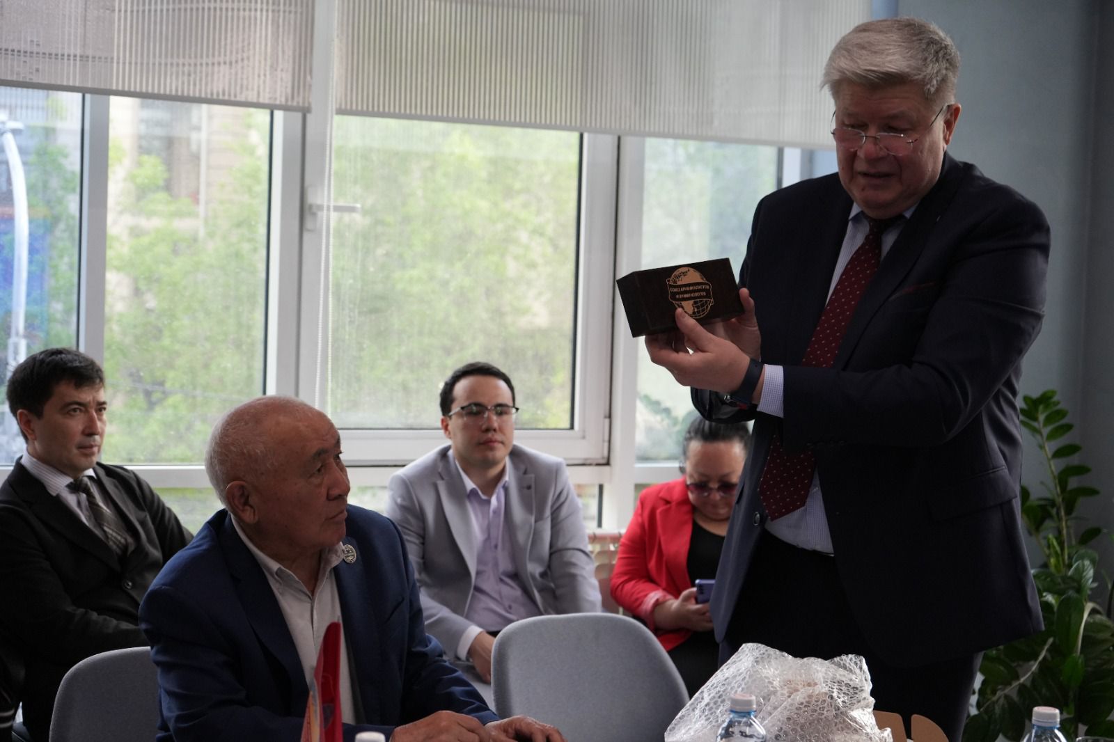 Kunayev University hosted an international round table on  “Artificial Intelligence and the Transformation of the Legal Profession: New Challenges and Development Directions.”