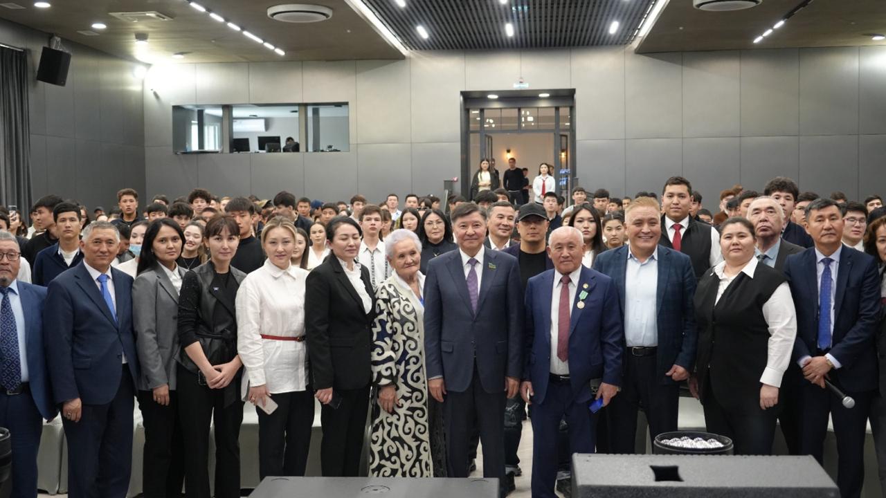 On April 22, 2026, a guest lecture was held at Kunaev University with the participation of the Deputy Chairman of the Senate of the Parliament of the Republic of Kazakhstan, Zhakyp Asanov.