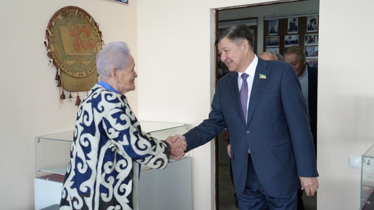 On April 22, 2026, a guest lecture was held at Kunaev University with the participation of the Deputy Chairman of the Senate of the Parliament of the Republic of Kazakhstan, Zhakyp Asanov.
