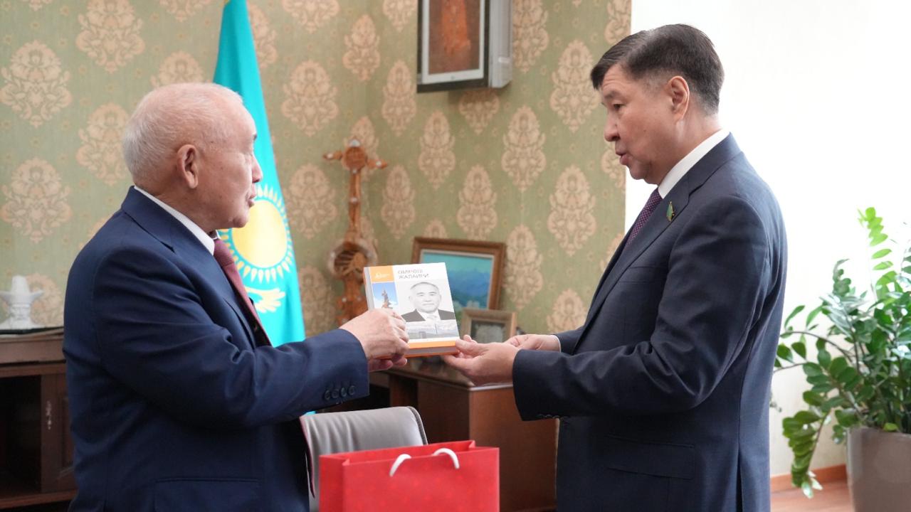 On April 22, 2026, a guest lecture was held at Kunaev University with the participation of the Deputy Chairman of the Senate of the Parliament of the Republic of Kazakhstan, Zhakyp Asanov.