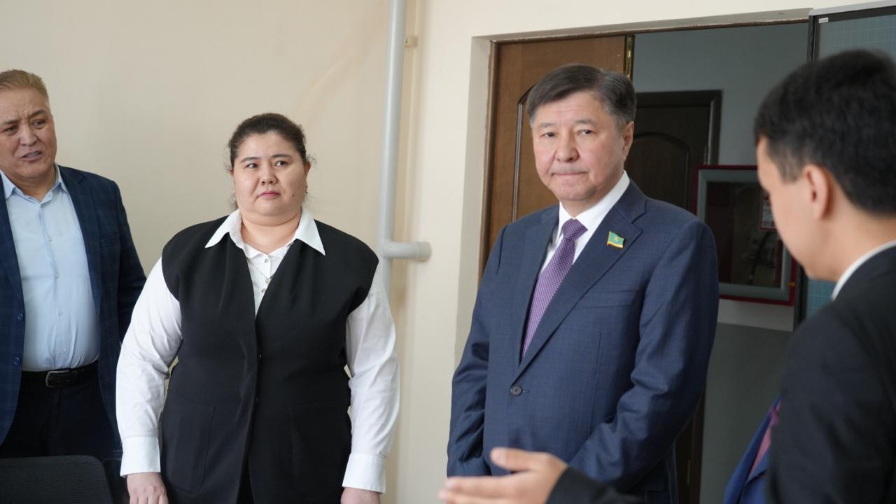 On April 22, 2026, a guest lecture was held at Kunaev University with the participation of the Deputy Chairman of the Senate of the Parliament of the Republic of Kazakhstan, Zhakyp Asanov.