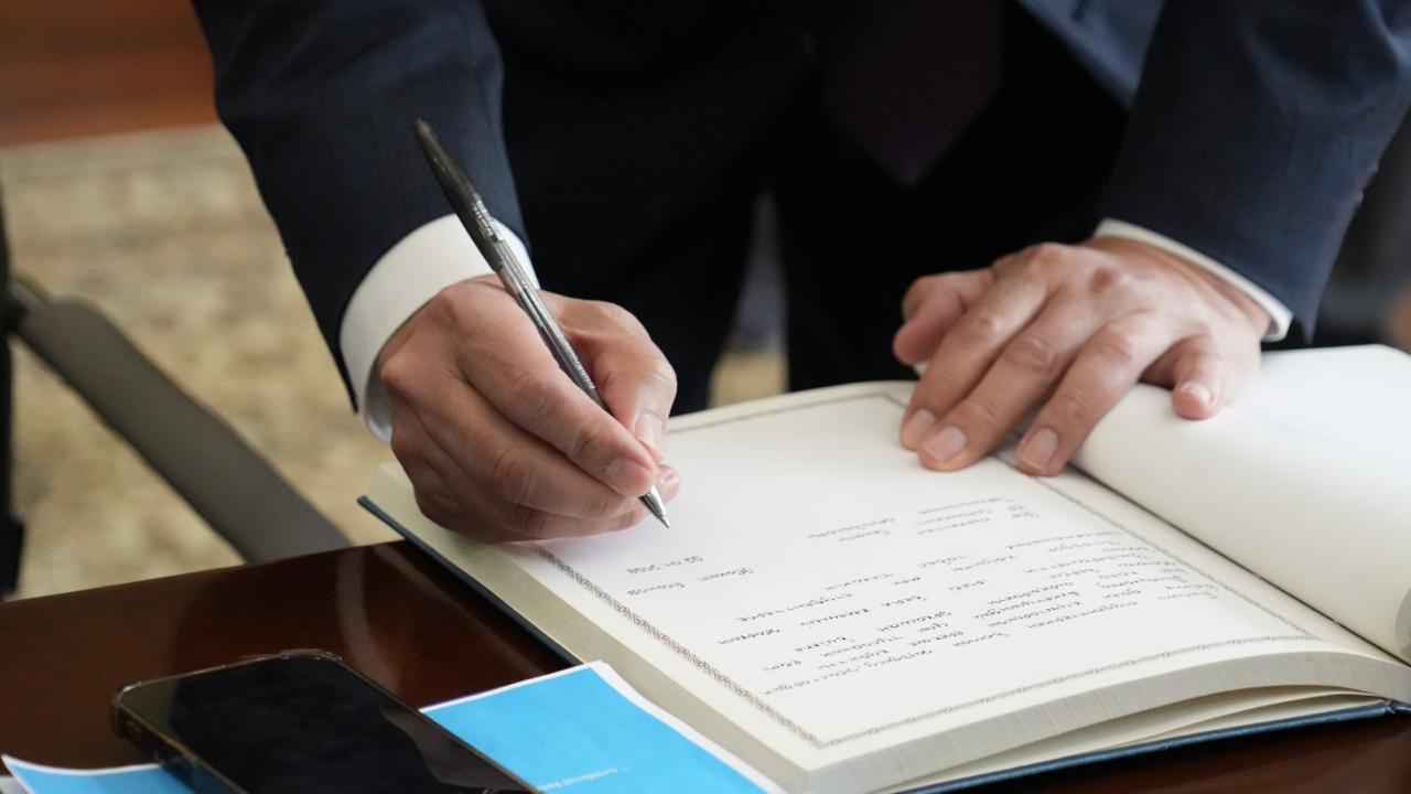 On April 22, 2026, a guest lecture was held at Kunaev University with the participation of the Deputy Chairman of the Senate of the Parliament of the Republic of Kazakhstan, Zhakyp Asanov.