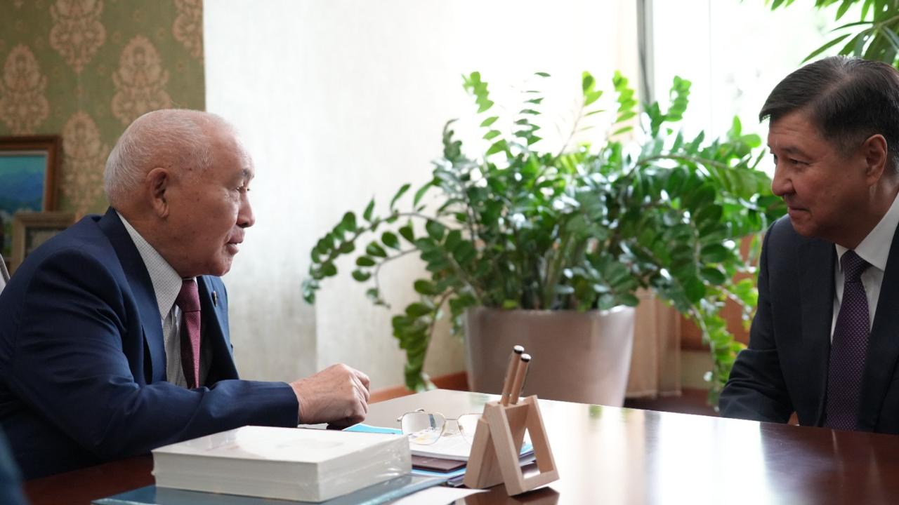 On April 22, 2026, a guest lecture was held at Kunaev University with the participation of the Deputy Chairman of the Senate of the Parliament of the Republic of Kazakhstan, Zhakyp Asanov.