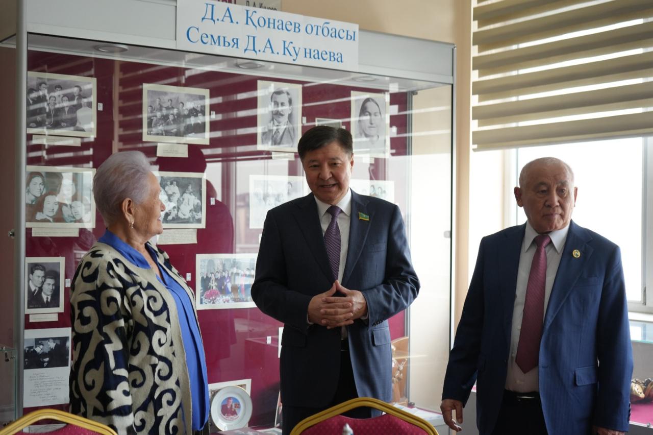 On April 22, 2026, a guest lecture was held at Kunaev University with the participation of the Deputy Chairman of the Senate of the Parliament of the Republic of Kazakhstan, Zhakyp Asanov.