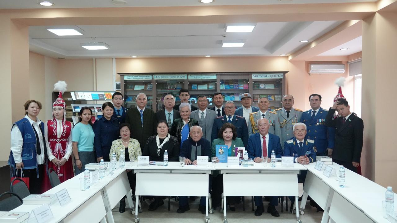 Grand Opening of the “Book Exchange Corner” Exhibition