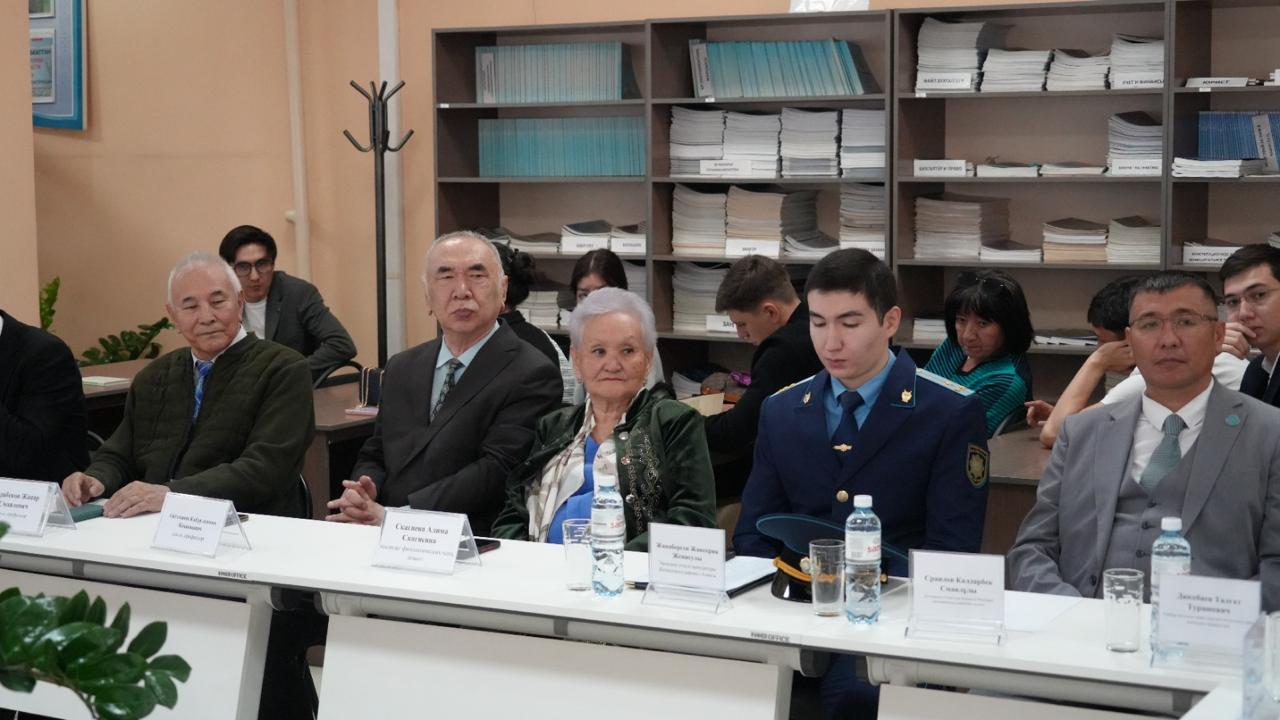 Grand Opening of the “Book Exchange Corner” Exhibition