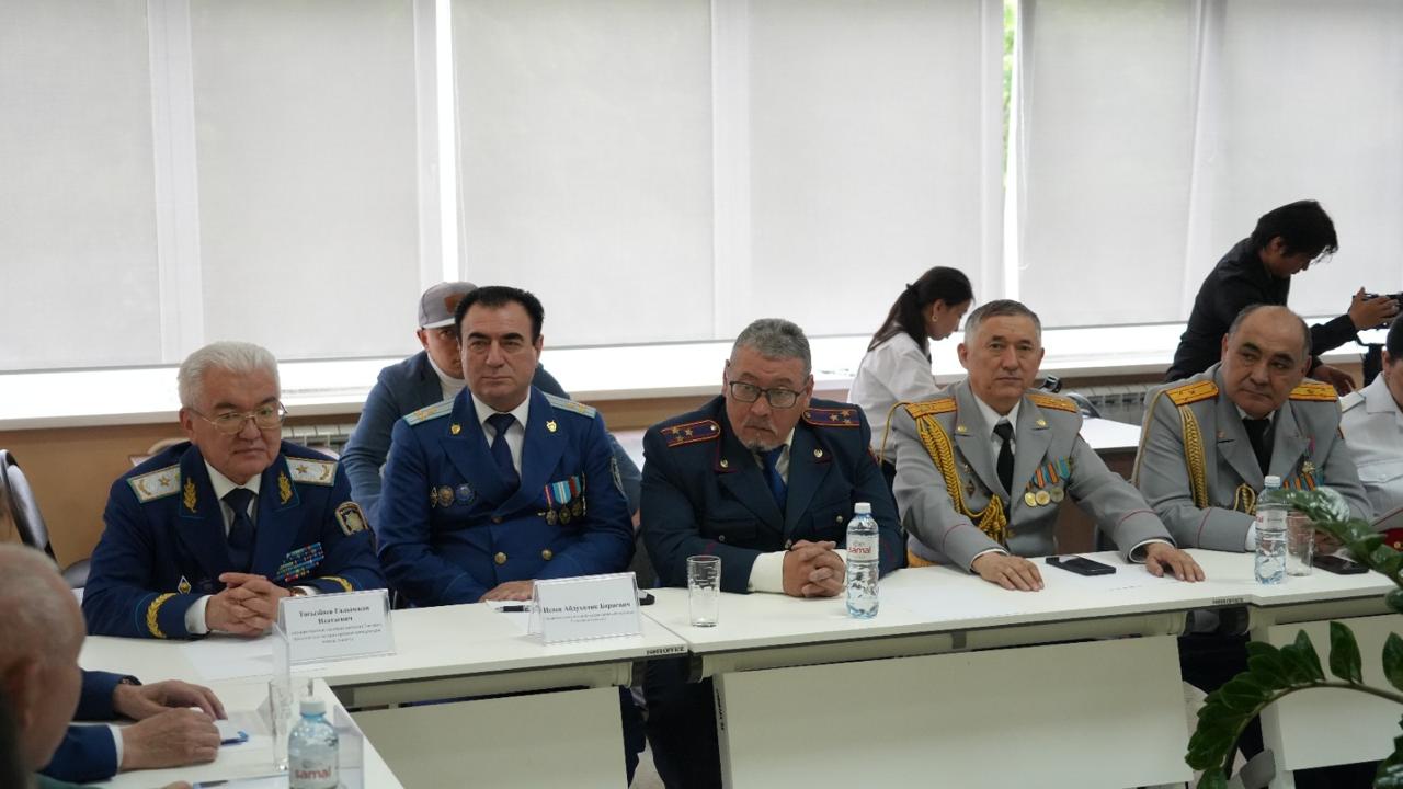 Grand Opening of the “Book Exchange Corner” Exhibition