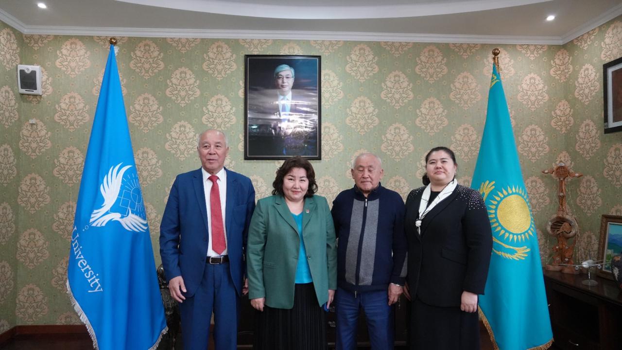 Grand Opening of the “Book Exchange Corner” Exhibition