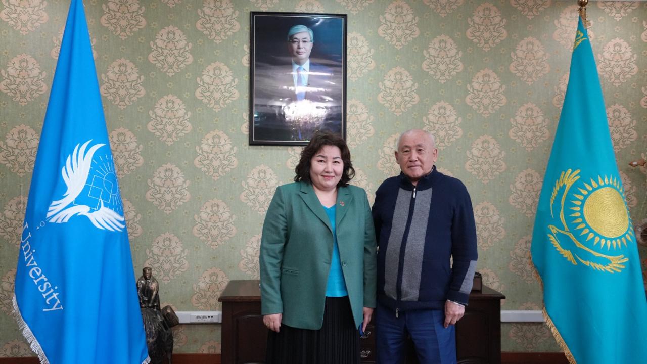 Grand Opening of the “Book Exchange Corner” Exhibition