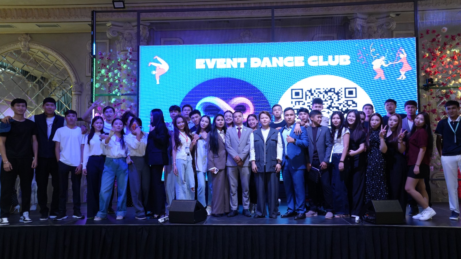“KDM-connect” Event Held for First-Year Students at Kunaev University